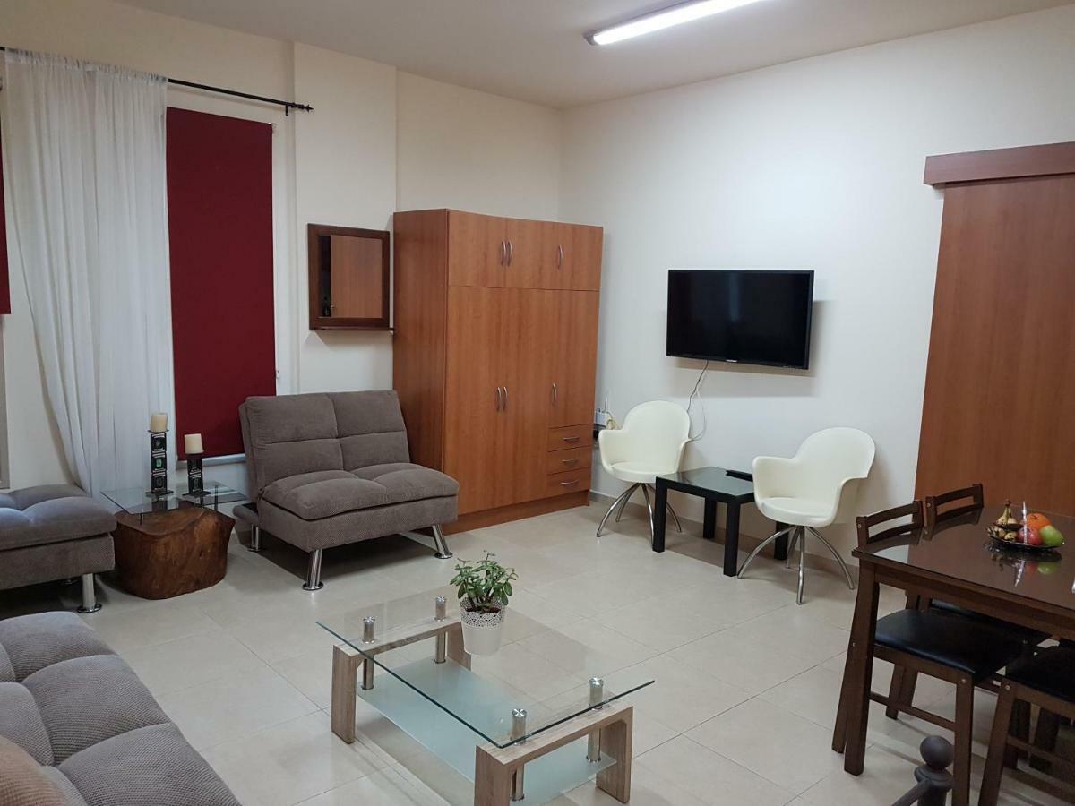 Kerynia Apartments Paphos Eksteriør bilde